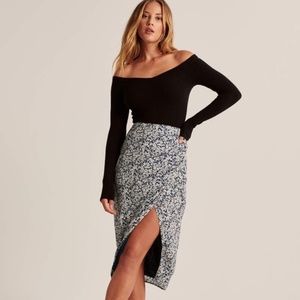 ABERCROMBIE RUCHED HIGH SLIT MIDI SKIRT